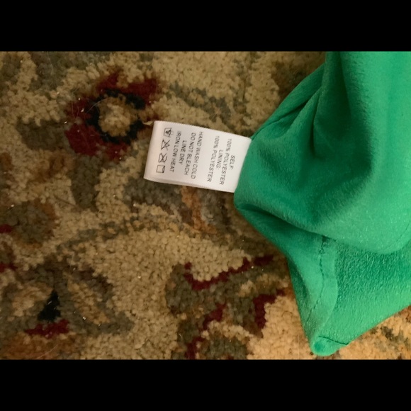 ee:some Solid Green Chiffon midiDress - Picture 9 of 9